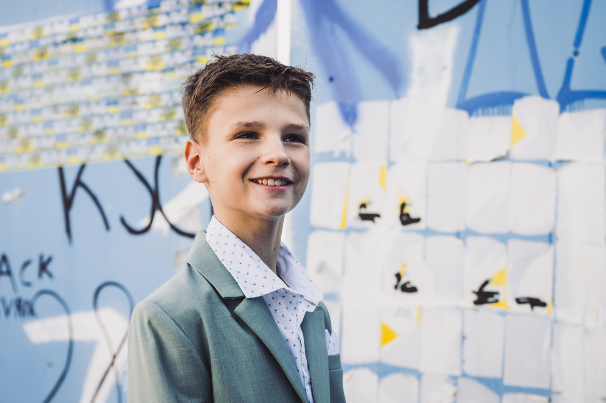 Communie en lentefeest fotografie portret van een voetballer kleurrijk